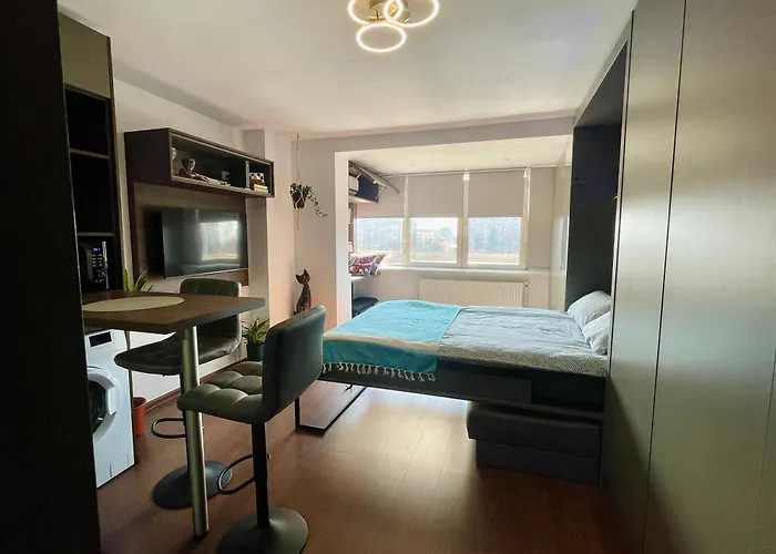 3 Vis-a-vis - Gara De Nord ブカレスト